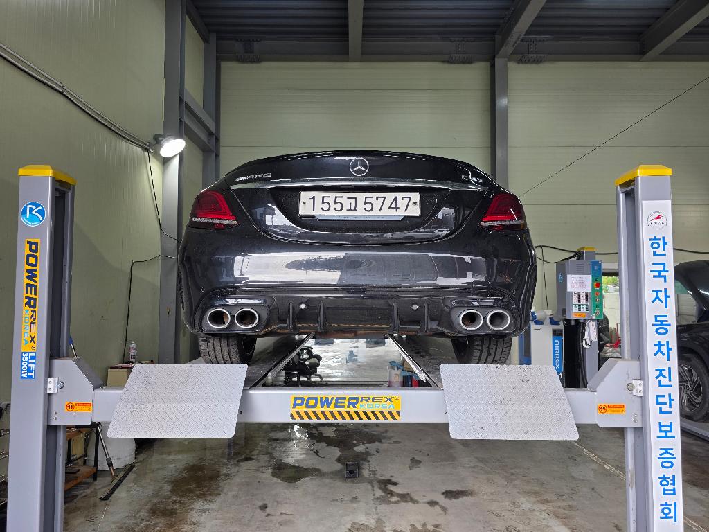 Mercedes-Benz C-Class 2020 — inspection photo 2