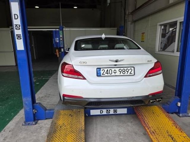Genesis G70 2019 — inspection photo 2