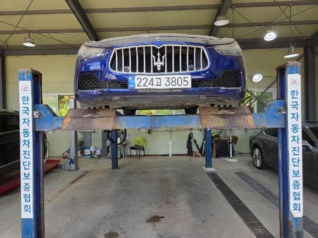 Maserati Ghibli 2014 — inspection photo 1