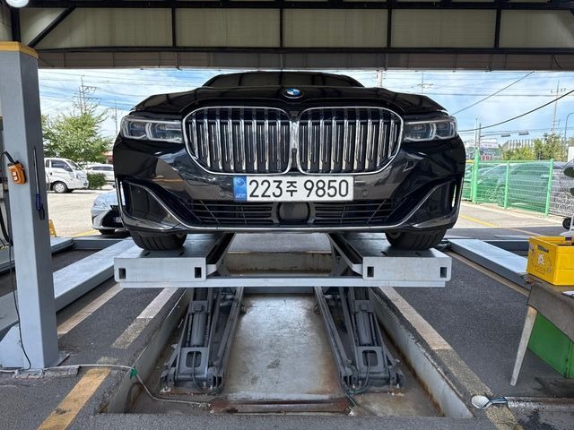 BMW 7-Series 2022 — inspection photo 1
