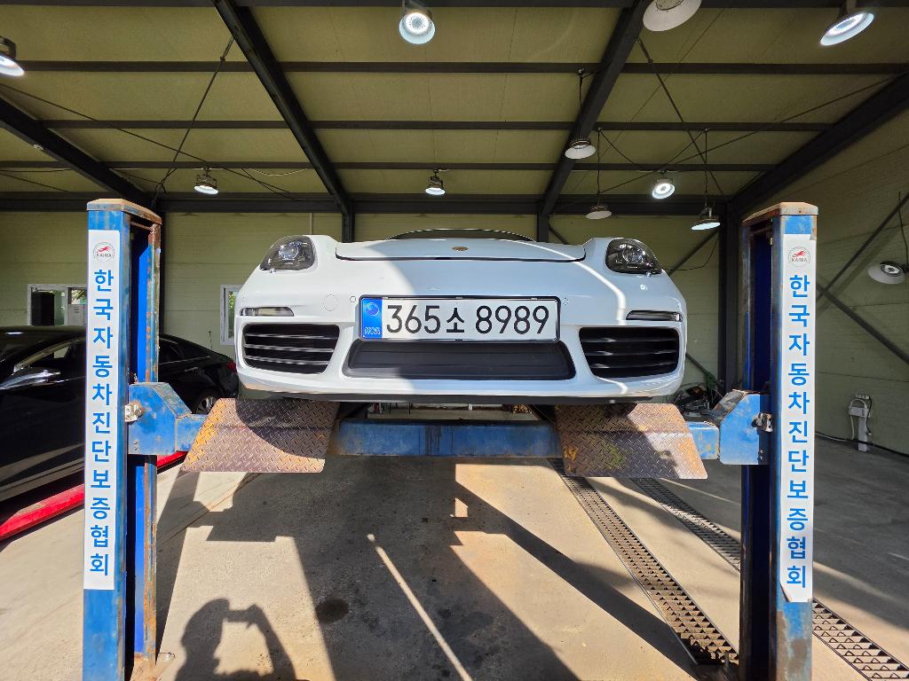 Porsche 718 2017 — inspection photo 1