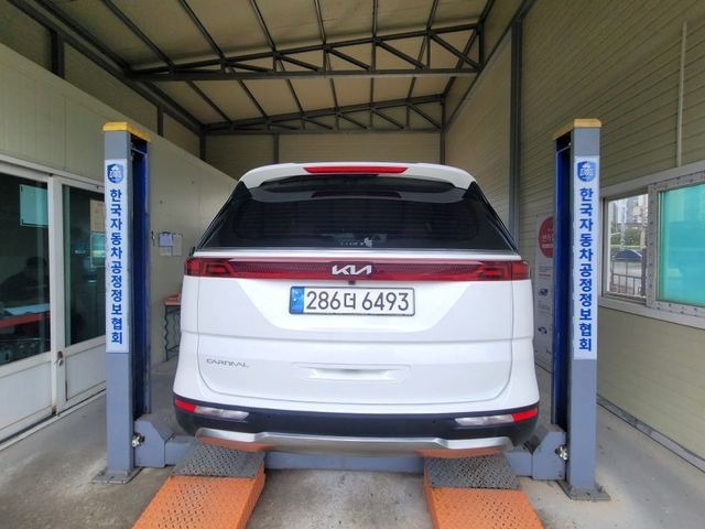 Kia Canival 2023 — inspection photo 2