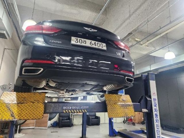 Hyundai Genesis 2014 — inspection photo 2