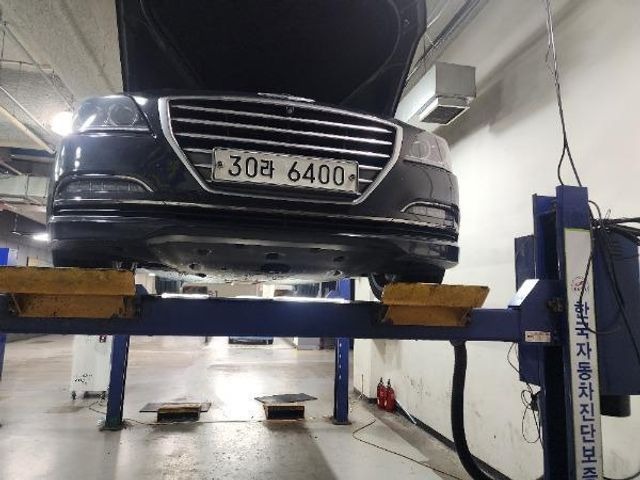 Hyundai Genesis 2014 — inspection photo 1