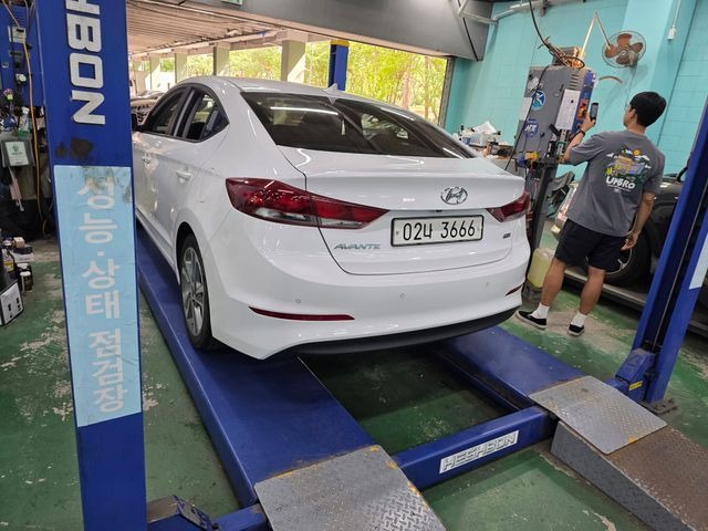 Hyundai AVANTE 2017 — inspection photo 2