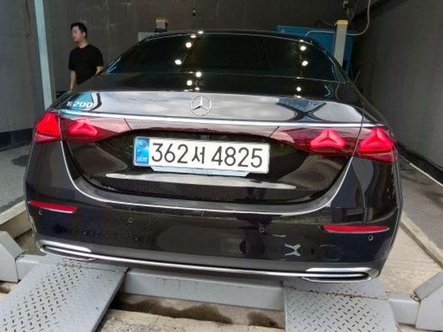 Mercedes-Benz E-Class 2026 — inspection photo 2