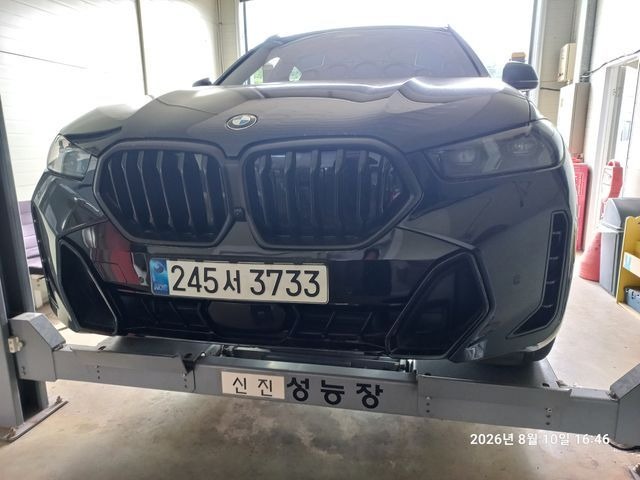 BMW X6 2026 — inspection photo 1
