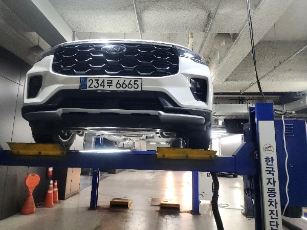 Ford Explorer 2025 — inspection photo 1