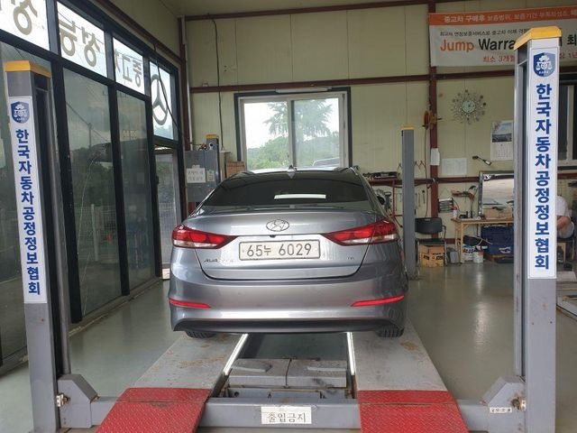 Hyundai AVANTE 2018 — inspection photo 2