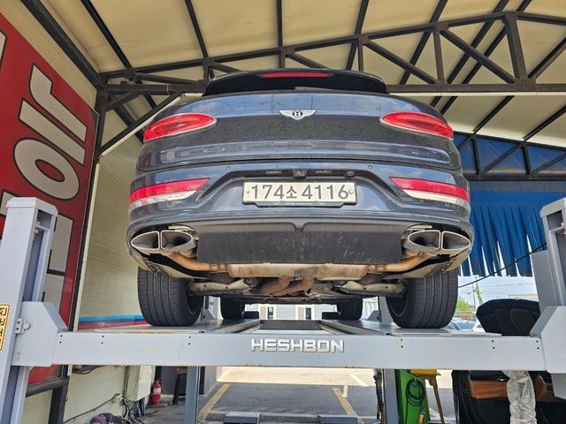 Bentley Bentayga 2022 — inspection photo 2