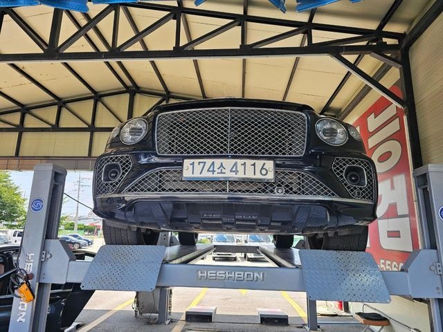 Bentley Bentayga 2022 — inspection photo 1