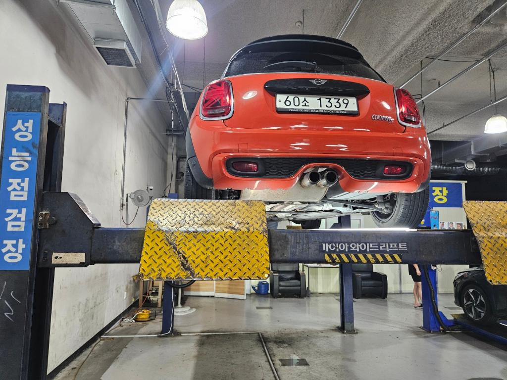 Mini Cooper 2019 — inspection photo 2