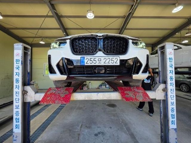 BMW X4 2023 — inspection photo 1