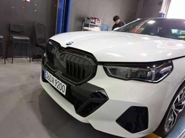 BMW 5-Series 2025 — inspection photo 1