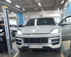 Porsche Cayenne 2024 — inspection photo 1