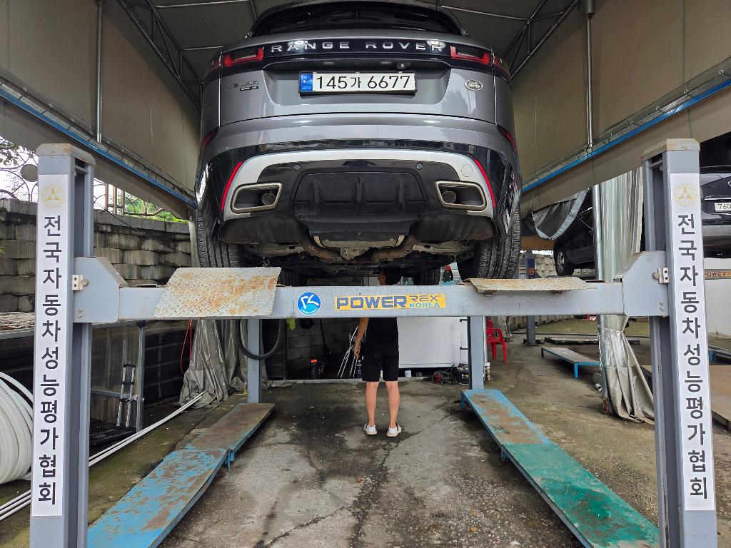 Land Rover Range Rover Velar 2019 — inspection photo 2