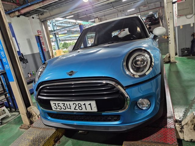 Mini Cooper 2019 — inspection photo 1