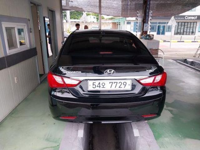 Hyundai Sonata 2011 — inspection photo 2