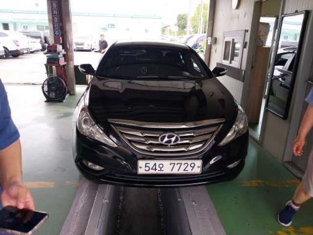 Hyundai Sonata 2011 — inspection photo 1