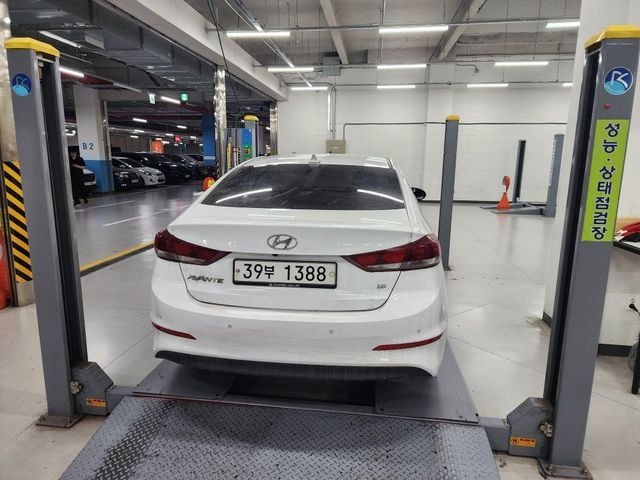 Hyundai AVANTE 2018 — inspection photo 2