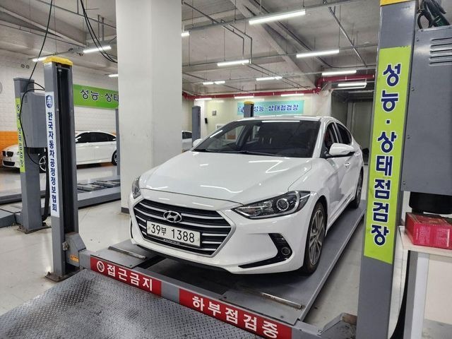 Hyundai AVANTE 2018 — inspection photo 1