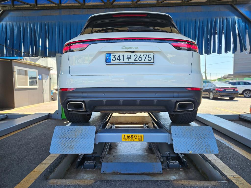 Porsche Cayenne 2021 — inspection photo 2