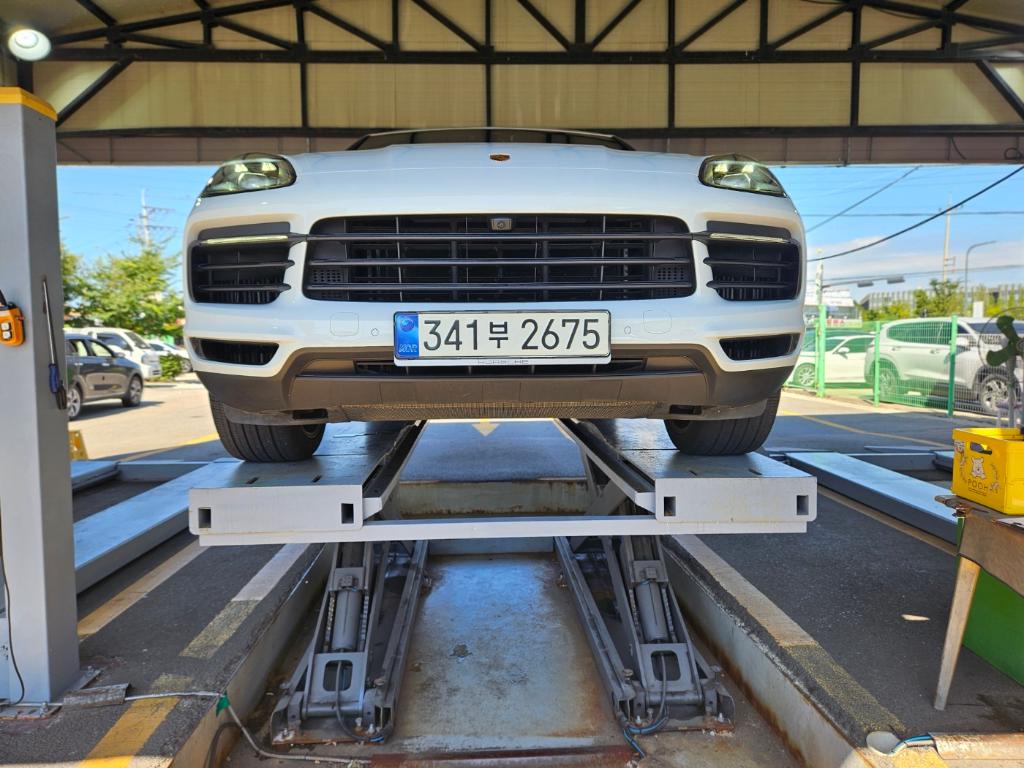 Porsche Cayenne 2021 — inspection photo 1