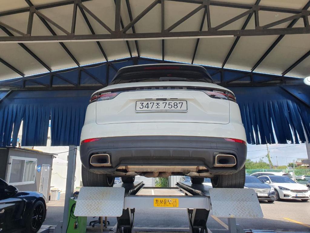 Porsche Cayenne 2020 — inspection photo 2