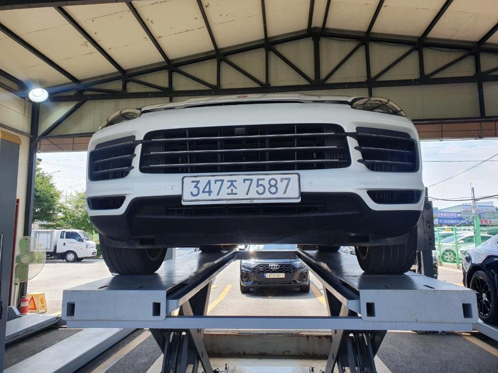 Porsche Cayenne 2020 — inspection photo 1