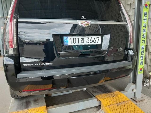 Cadillac Escalade 2019 — inspection photo 2
