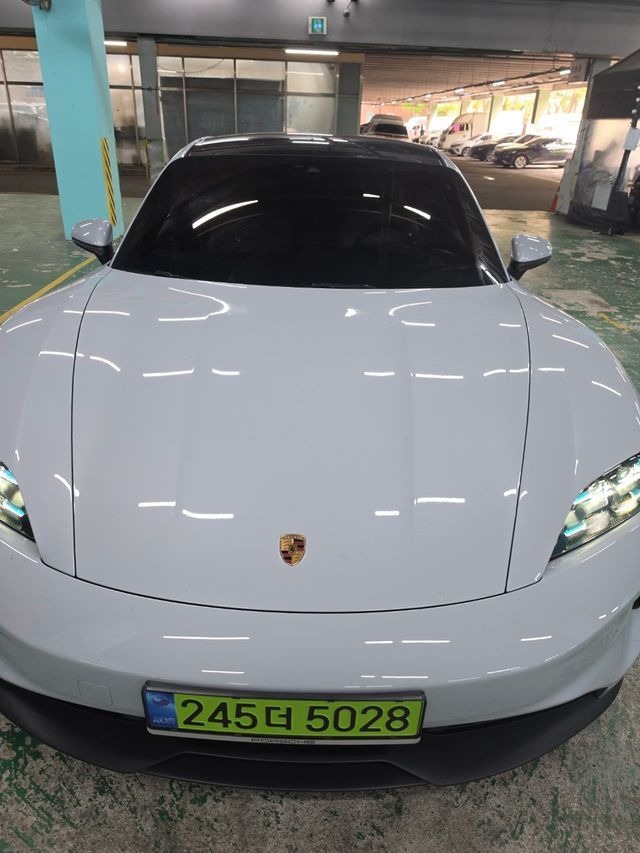 Porsche Taycan 2025 — inspection photo 1
