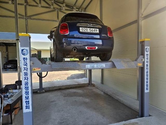 Mini Cooper 2015 — inspection photo 2