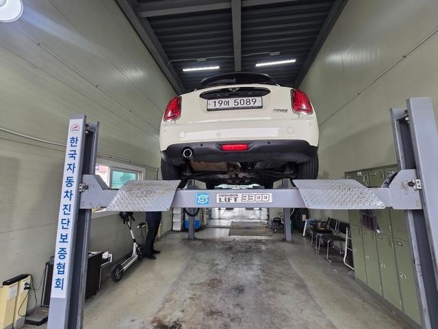 Mini Cooper 2019 — inspection photo 2