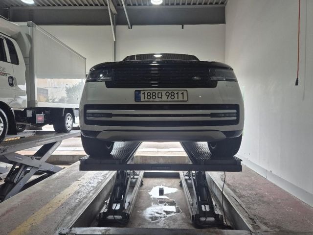 Land Rover Range Rover 2023 — inspection photo 1