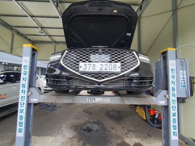 Genesis G90 2019 — inspection photo 1