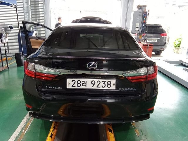 Lexus ES 2017 — inspection photo 2