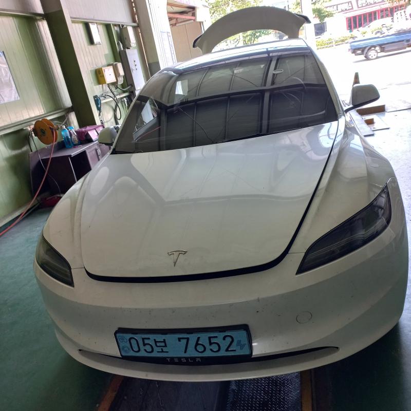 Tesla Model 3 2024 — inspection photo 1