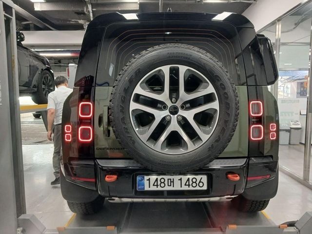 Land Rover Defender 2026 — inspection photo 2