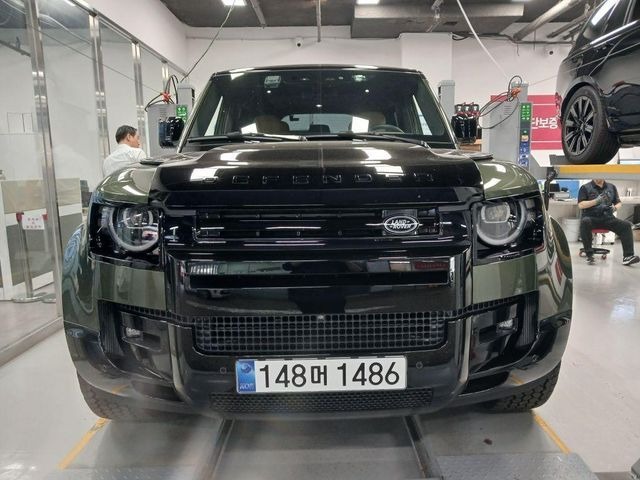 Land Rover Defender 2026 — inspection photo 1