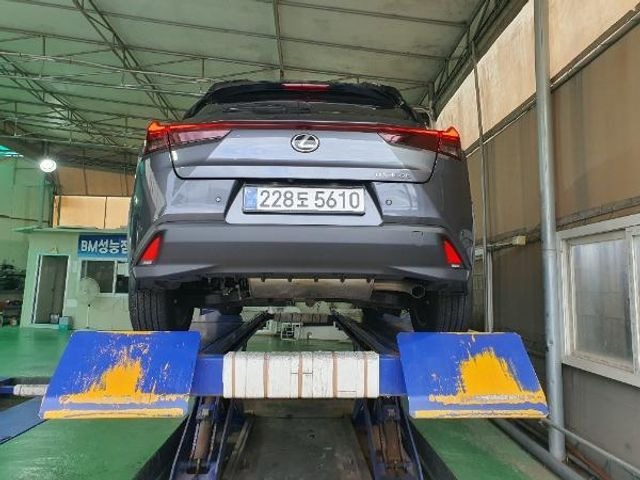 Lexus UX 2026 — inspection photo 2