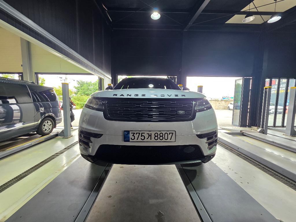 Land Rover Range Rover Velar 2025 — inspection photo 1