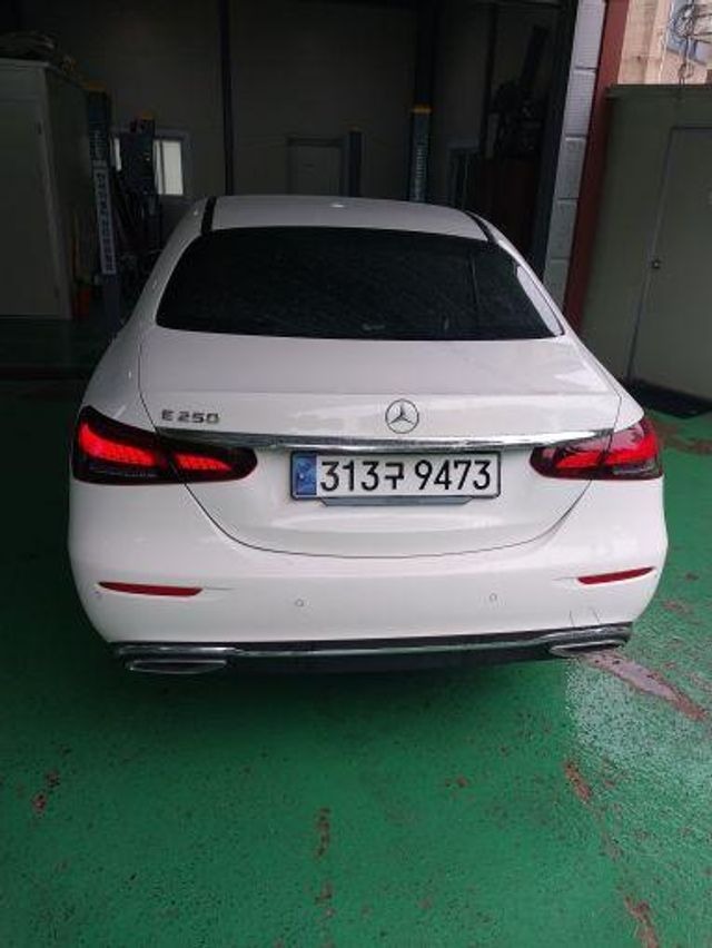 Mercedes-Benz E-Class 2023 — inspection photo 2