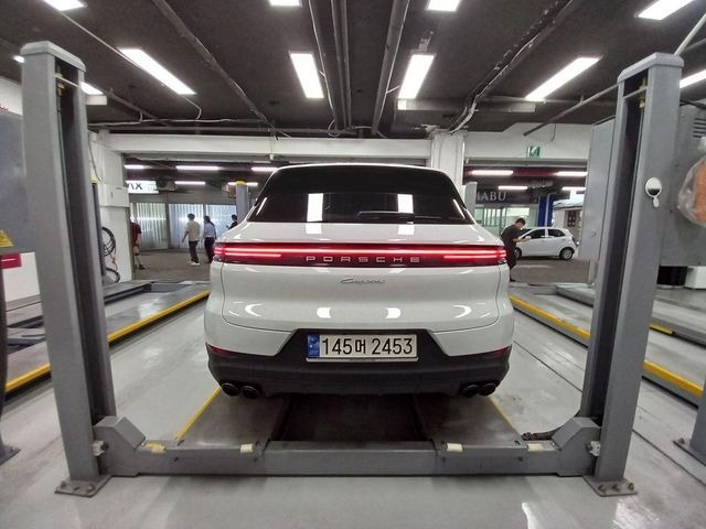 Porsche Cayenne 2024 — inspection photo 2
