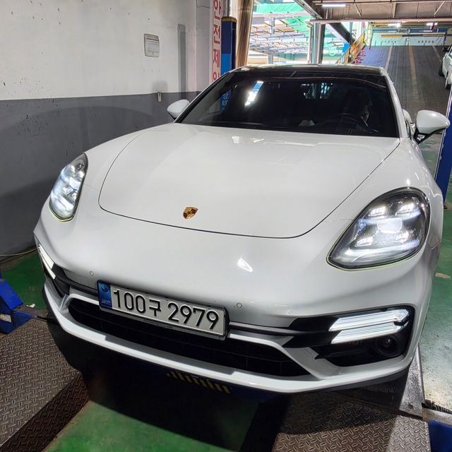 Porsche Panamera 2021 — inspection photo 1