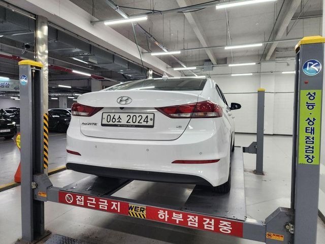Hyundai AVANTE 2018 — inspection photo 2