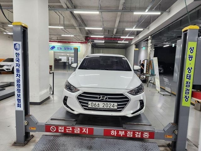 Hyundai AVANTE 2018 — inspection photo 1