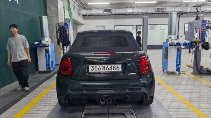 Mini Cooper Convertible 2024 — inspection photo 2