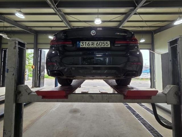 BMW 5-Series 2022 — inspection photo 2