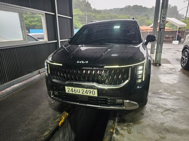 Kia Canival 2025 — inspection photo 1