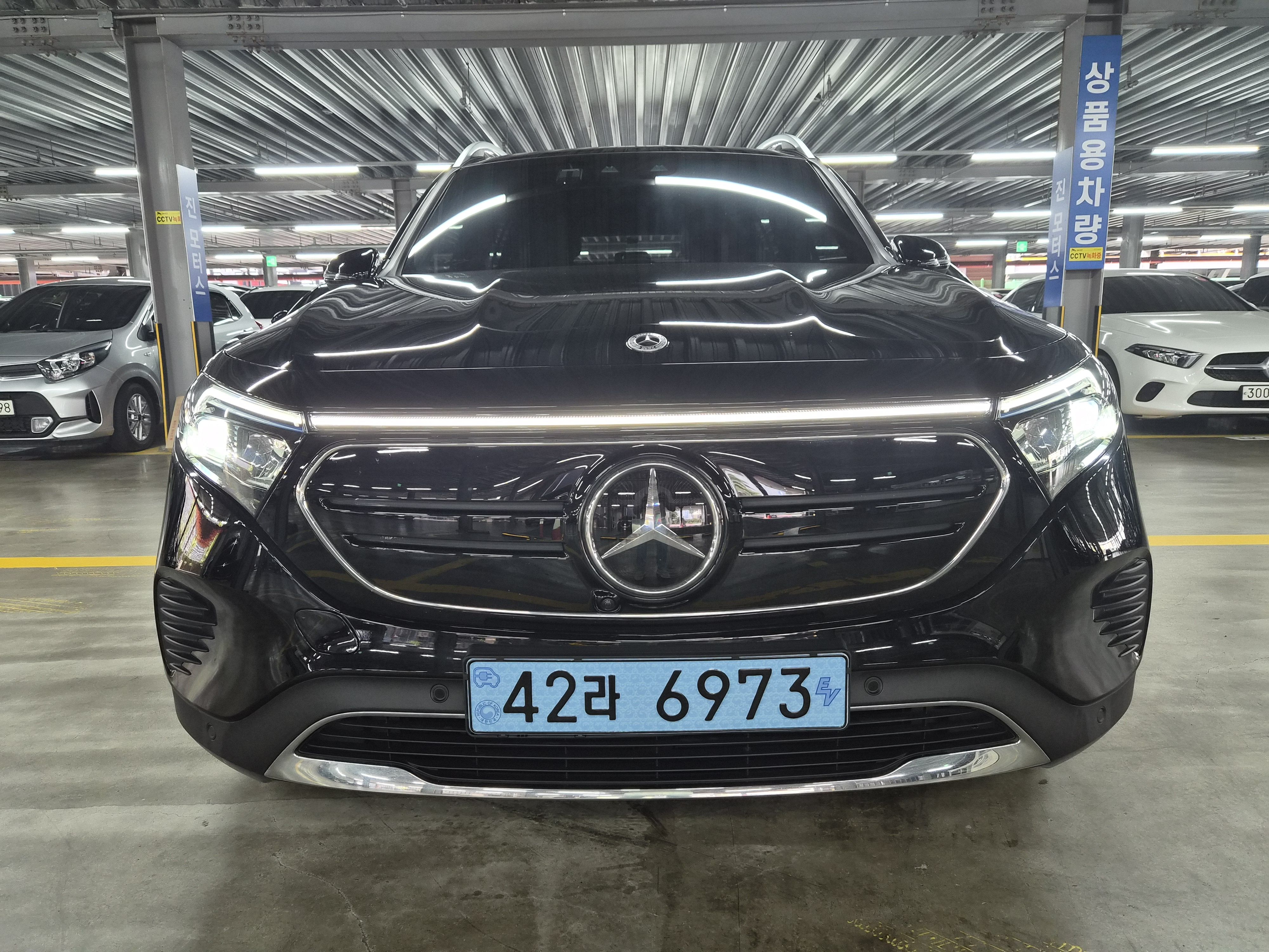 Mercedes-Benz EQB 2023 — inspection photo 1